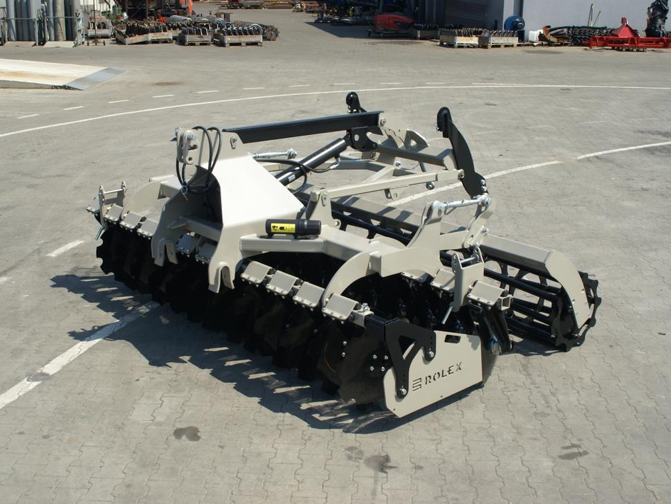 Rolex Scheibenegge / Disc harrow with hydropack / Déchaumeur à disques avec support semoir / Erpice a dischi / Cultivador de discos con hydropack / Дисковая борона с гидропаком 3 m - Cover crop: photos 2 Rolex Scheibenegge / Disc harrow with hydropack / Déchaumeur à disques avec support semoir / Erpice a dischi / Cultivador de discos con hydropack / Дисковая борона с гидропаком 3 m - Cover crop: photos 2