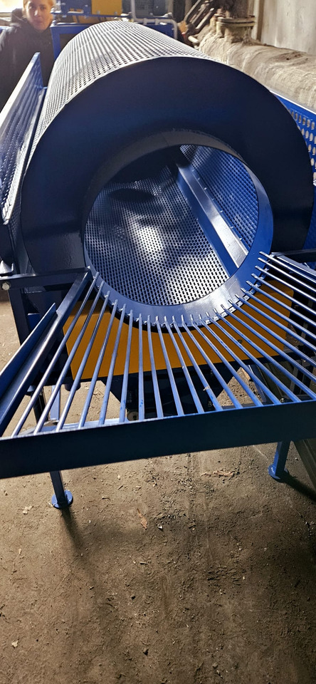 Équipement de traitement post-récolte neuf Rolmet Trommelwaschmaschine / Vegetables washing / Machine Laveuse de légume / Lavatrice agroalimentare / Lavadora de verduras / Барабанная мойка / Płuczka bębnowa PB-1: photos 14 Équipement de traitement post-récolte neuf Rolmet Trommelwaschmaschine / Vegetables washing / Machine Laveuse de légume / Lavatrice agroalimentare / Lavadora de verduras / Барабанная мойка / Płuczka bębnowa PB-1: photos 14