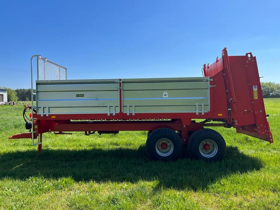 Roltrans Miststreuer / Manure spreader / Épandeur à fumier / Spandiletame / Разбрасыватель органических удобрений / Rozrzutnik obornika N250/32 JAMNIK 8 t - Epandeur à fumier: photos 2 Roltrans Miststreuer / Manure spreader / Épandeur à fumier / Spandiletame / Разбрасыватель органических удобрений / Rozrzutnik obornika N250/32 JAMNIK 8 t - Epandeur à fumier: photos 2