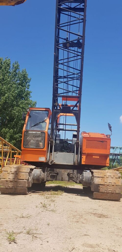 Hitachi KH-100 - Grue sur chenilles: photos 3 Hitachi KH-100 - Grue sur chenilles: photos 3