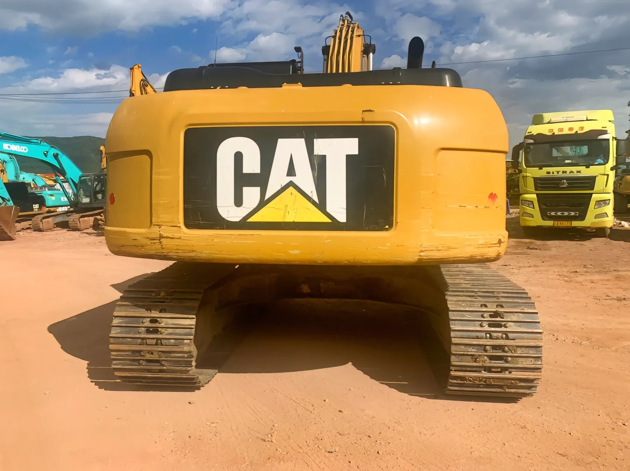 CATERPILLAR 323D2L - Pelle sur chenille: photos 4 CATERPILLAR 323D2L - Pelle sur chenille: photos 4