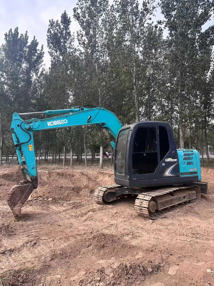 KOBELCO SK75-8 - Pelle sur chenille: photos 3 KOBELCO SK75-8 - Pelle sur chenille: photos 3