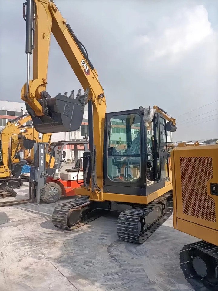 Ready to Work! CATERPILLAR 305.5 - Mini pelle: photos 1 Ready to Work! CATERPILLAR 305.5 - Mini pelle: photos 1