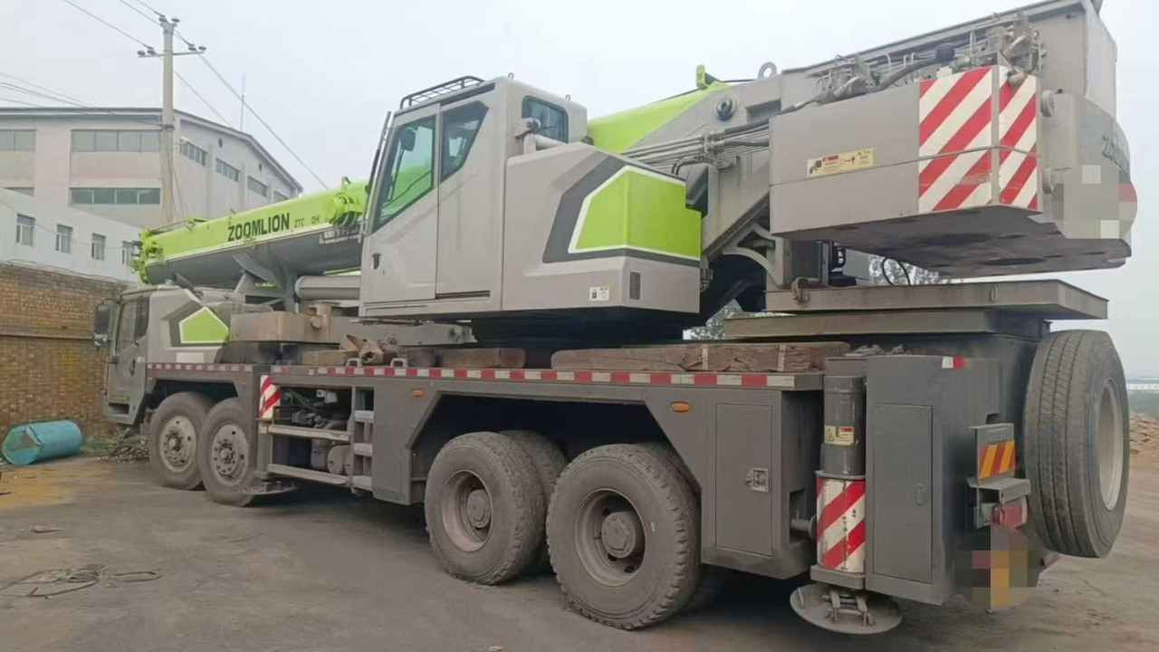 ZOOMLION ZTC550 - Grue mobile: photos 2 ZOOMLION ZTC550 - Grue mobile: photos 2
