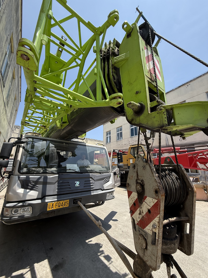 ZOOMLION ZTC801V - Grue mobile: photos 3 ZOOMLION ZTC801V - Grue mobile: photos 3