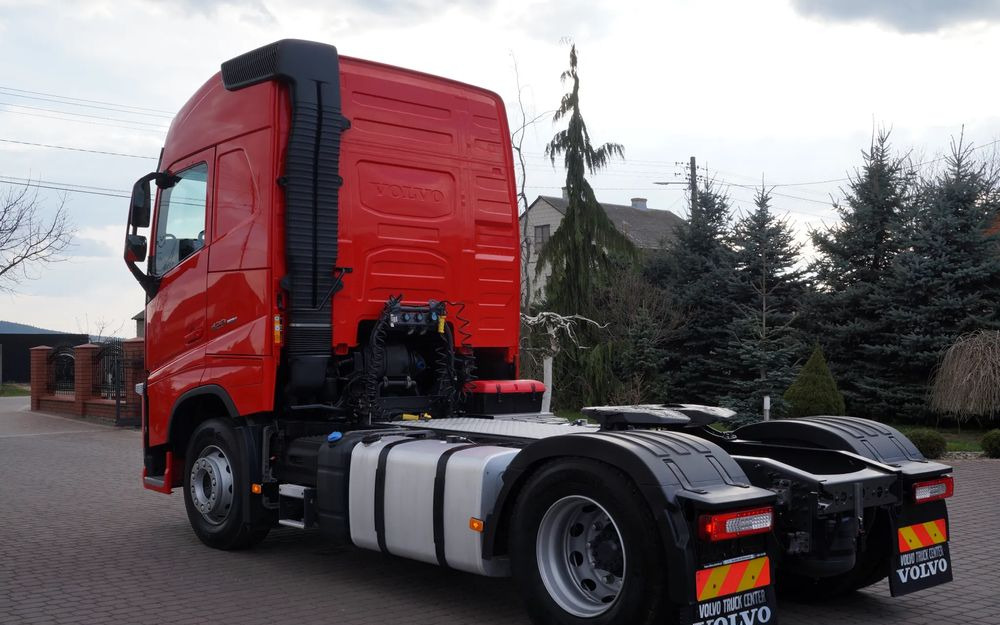 Volvo FH 4 EURO 6 GLOBETROTTER NISKI PRZEBIEG PEŁEN SERWIS - Tracteur routier: photos 4 Volvo FH 4 EURO 6 GLOBETROTTER NISKI PRZEBIEG PEŁEN SERWIS - Tracteur routier: photos 4