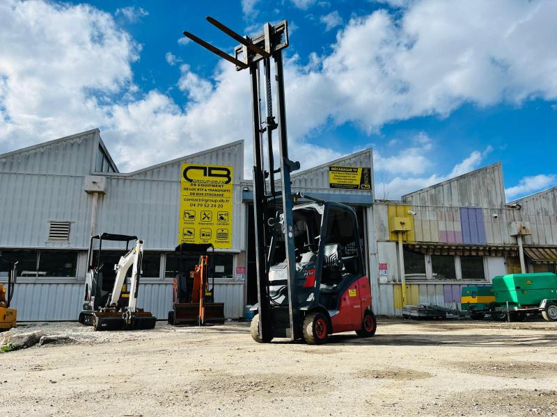 FENWICK Chariot élévateur H14 - Chariot élévateur à gaz: photos 1 FENWICK Chariot élévateur H14 - Chariot élévateur à gaz: photos 1