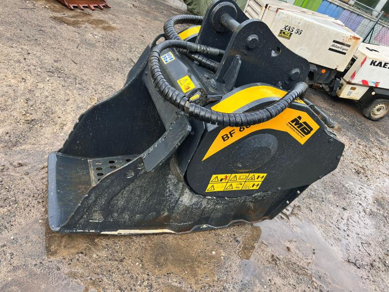 Godet concasseur MB BF60 pour pelle de 10t à 20t (Net de TVA) - Godet pour pelle: photos 2 Godet concasseur MB BF60 pour pelle de 10t à 20t (Net de TVA) - Godet pour pelle: photos 2