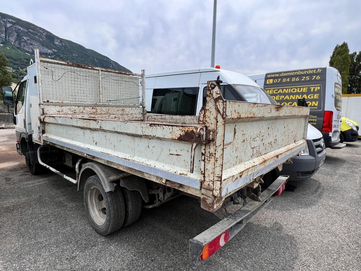 Mitsubishi Canter FB634 D CAMION BENNE (NET DE TVA) - Utilitaire benne: photos 4 Mitsubishi Canter FB634 D CAMION BENNE (NET DE TVA) - Utilitaire benne: photos 4