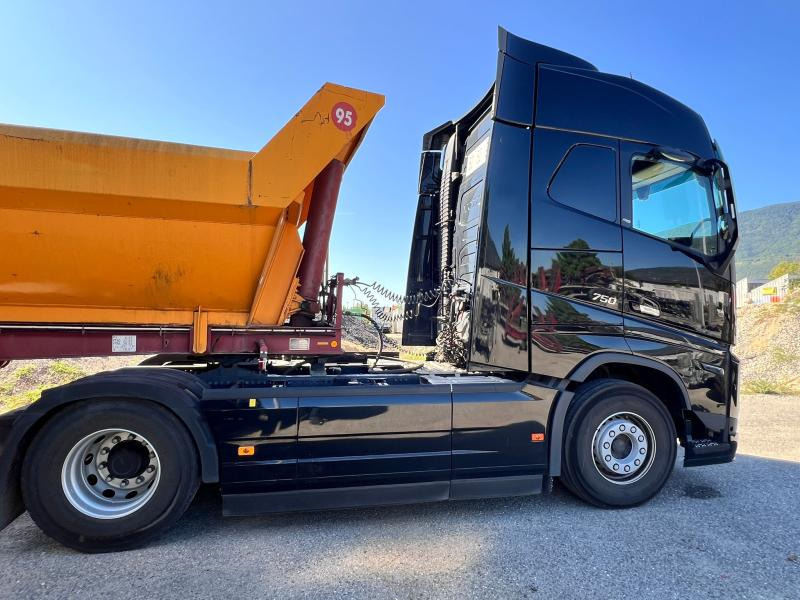 Volvo FH16 750cv 4x2 Cabine Glob Hydraulique - Tracteur routier: photos 4 Volvo FH16 750cv 4x2 Cabine Glob Hydraulique - Tracteur routier: photos 4