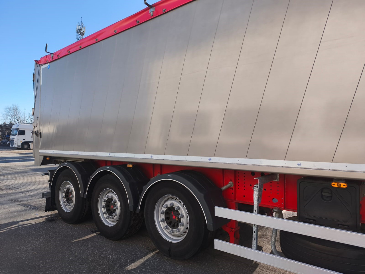 Semi-remorque benne BODEX KIS3B KIS3WA: photos 20 Semi-remorque benne BODEX KIS3B KIS3WA: photos 20