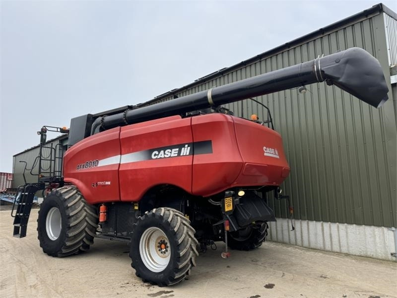 Case Axial Flow AFX 8010 c/w 30ft Header - Accessoire de matériels de récolte: photos 4 Case Axial Flow AFX 8010 c/w 30ft Header - Accessoire de matériels de récolte: photos 4