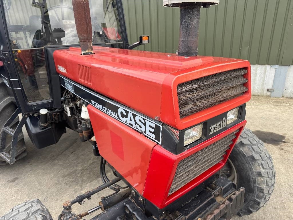 Tracteur agricole Case IH International 1056XL: photos 11