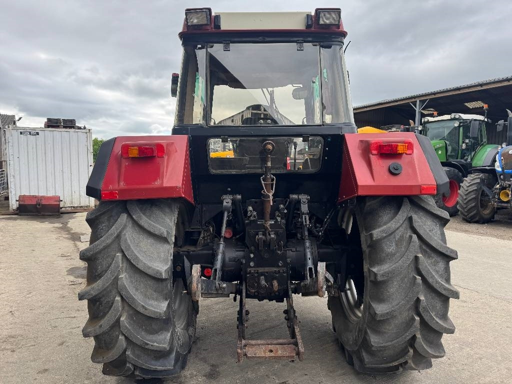 Case IH International 1056XL - Tracteur agricole: photos 5 Case IH International 1056XL - Tracteur agricole: photos 5