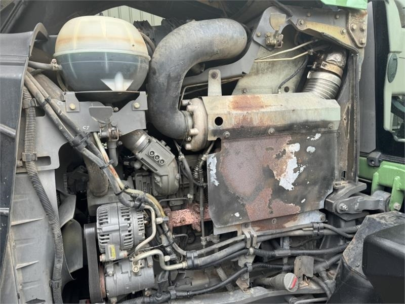 Tracteur agricole Fendt 828 ECR Vario Profi Plus **Video Below**: photos 10
