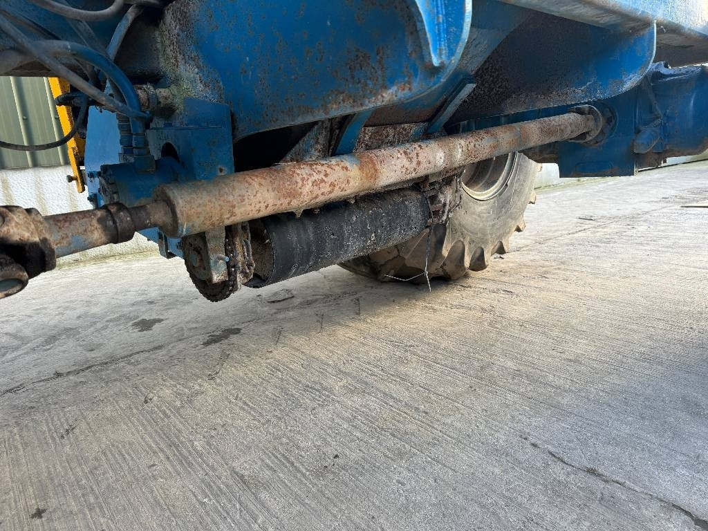 Tracteur agricole Ford 8210 Self Propelled Gravel Cart: photos 7