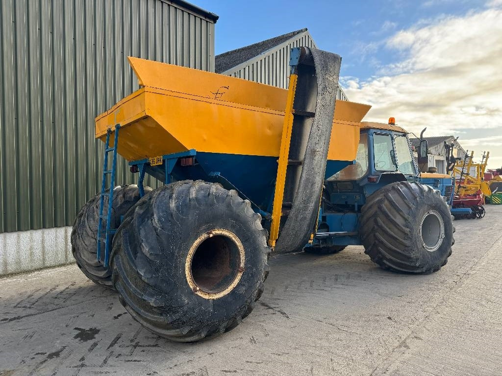 Tracteur agricole Ford 8210 Self Propelled Gravel Cart: photos 19