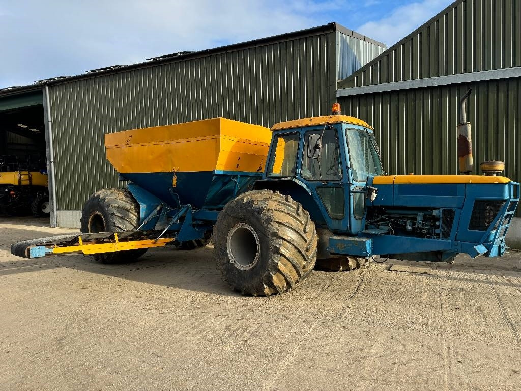 Tracteur agricole Ford 8210 Self Propelled Gravel Cart: photos 21
