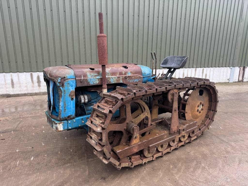 Fordson Major Crawler - Tracteur agricole: photos 2 Fordson Major Crawler - Tracteur agricole: photos 2