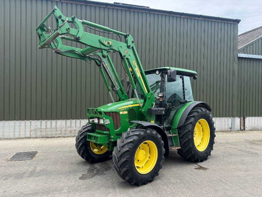 John Deere 5100 R - Tracteur agricole: photos 1 John Deere 5100 R - Tracteur agricole: photos 1