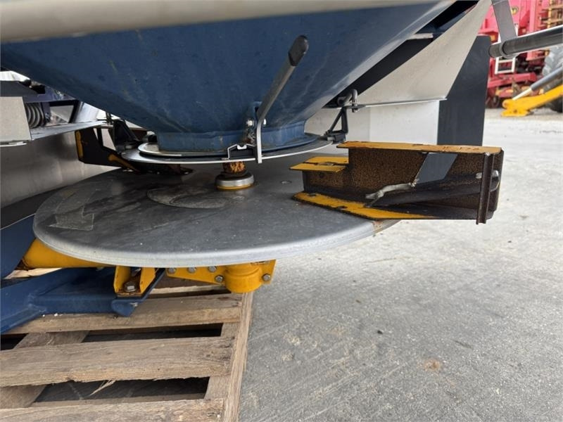 Distributeur d'engrais Krm Bogbale Fert Spreader: photos 8