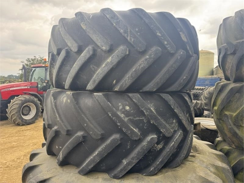 John Deere John Deere 8000R 600 and 710 Wheels and Tyre's - Machine agricole: photos 4 John Deere John Deere 8000R 600 and 710 Wheels and Tyre's - Machine agricole: photos 4