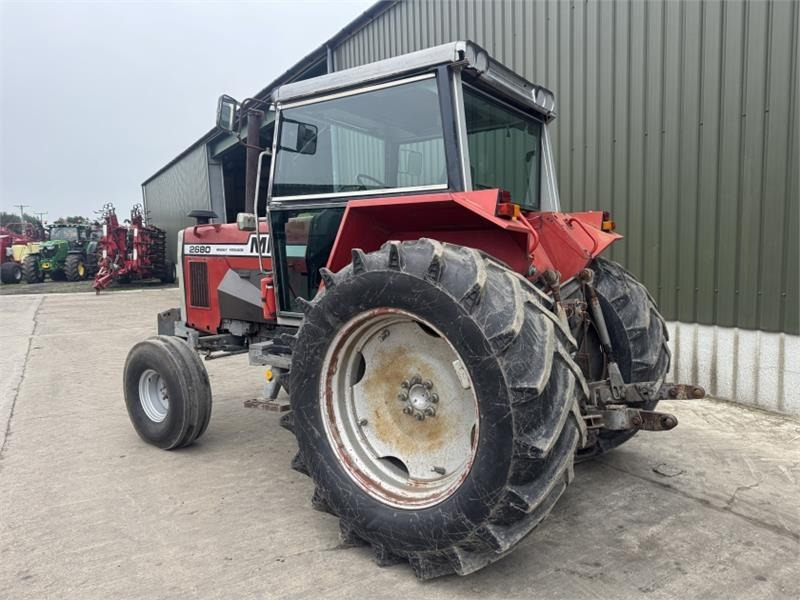 Massey Ferguson 2680 2WD **Low Hours** - Tracteur agricole: photos 2 Massey Ferguson 2680 2WD **Low Hours** - Tracteur agricole: photos 2