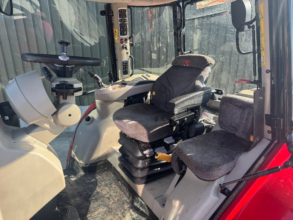 Tracteur agricole Massey Ferguson 7716 Dyna VT: photos 12