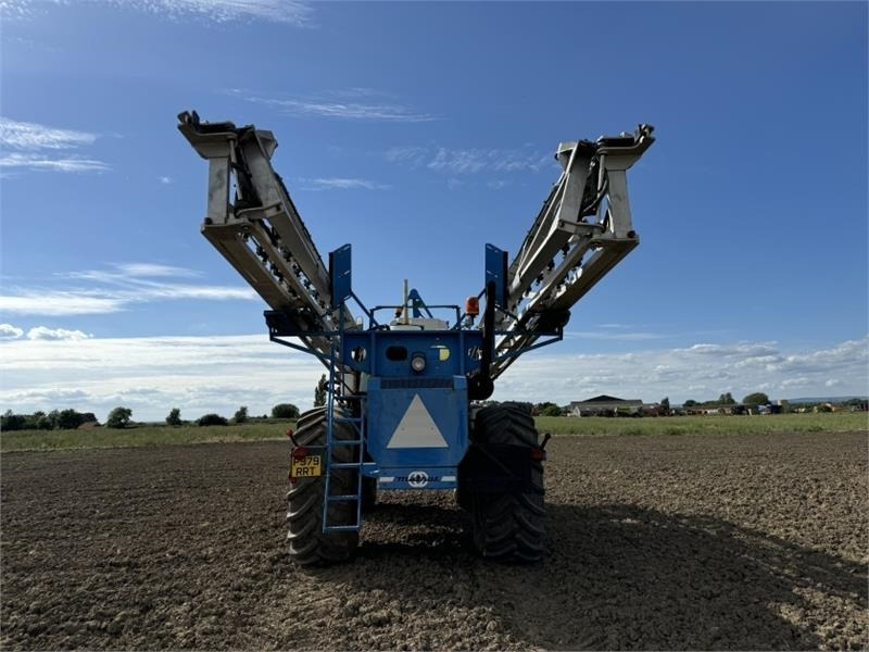 Matrot M44D 36m Self Propelled Sprayer - Pulvé porté: photos 3 Matrot M44D 36m Self Propelled Sprayer - Pulvé porté: photos 3