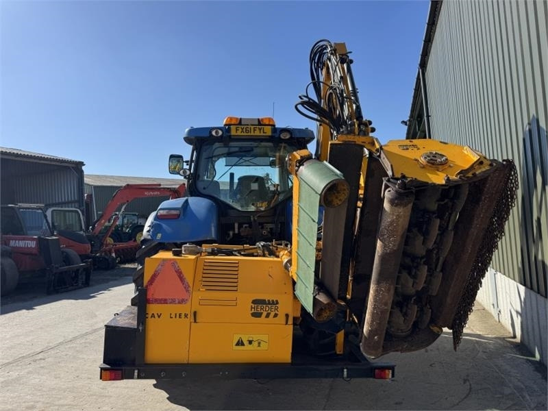 Epareuse New Holland New Holland T6080 c/w Herder Cavalier Mid Mount He: photos 6