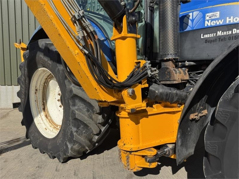 Epareuse New Holland New Holland T6080 c/w Herder Cavalier Mid Mount He: photos 23