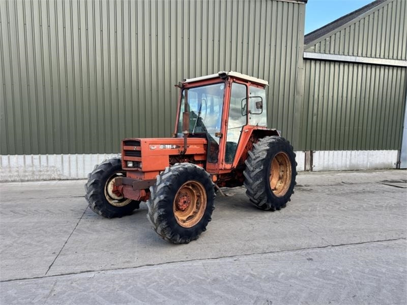 Renault Renault 781-4 4WD Tractor - Tracteur agricole: photos 1 Renault Renault 781-4 4WD Tractor - Tracteur agricole: photos 1