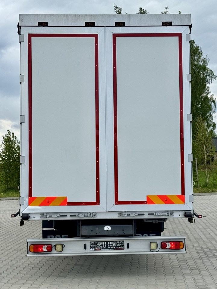 DAF CF 320 / FIRANKA / 24 EUROPALETY / SYPIALKA / AUTOMAT / KLIMA POSTOJOWA / 2017 ROK - Camion à rideaux coulissants: photos 5 DAF CF 320 / FIRANKA / 24 EUROPALETY / SYPIALKA / AUTOMAT / KLIMA POSTOJOWA / 2017 ROK - Camion à rideaux coulissants: photos 5