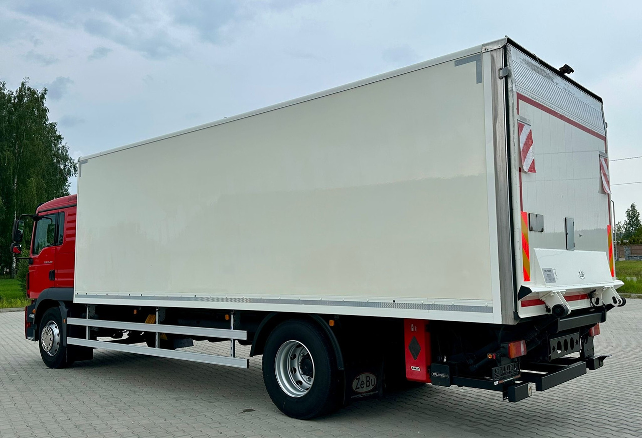 MAN TGM 18.290 / IZOTERMA / GRZANA / WINDA / AUTOMAT / SYPIALKA / 18 PALET - Camion isothermique: photos 5 MAN TGM 18.290 / IZOTERMA / GRZANA / WINDA / AUTOMAT / SYPIALKA / 18 PALET - Camion isothermique: photos 5