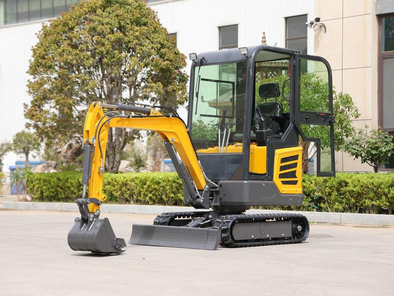 KUBOTA Diesel Mini excavator 1.8 Ton - Müller Machinery MB 18 - KSH - Mini pelle: photos 1 KUBOTA Diesel Mini excavator 1.8 Ton - Müller Machinery MB 18 - KSH - Mini pelle: photos 1