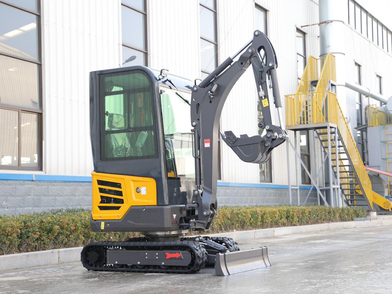 KUBOTA Diesel Mini excavator 2 Ton - Müller Machinery MB 20 - KSH - Mini pelle: photos 5 KUBOTA Diesel Mini excavator 2 Ton - Müller Machinery MB 20 - KSH - Mini pelle: photos 5