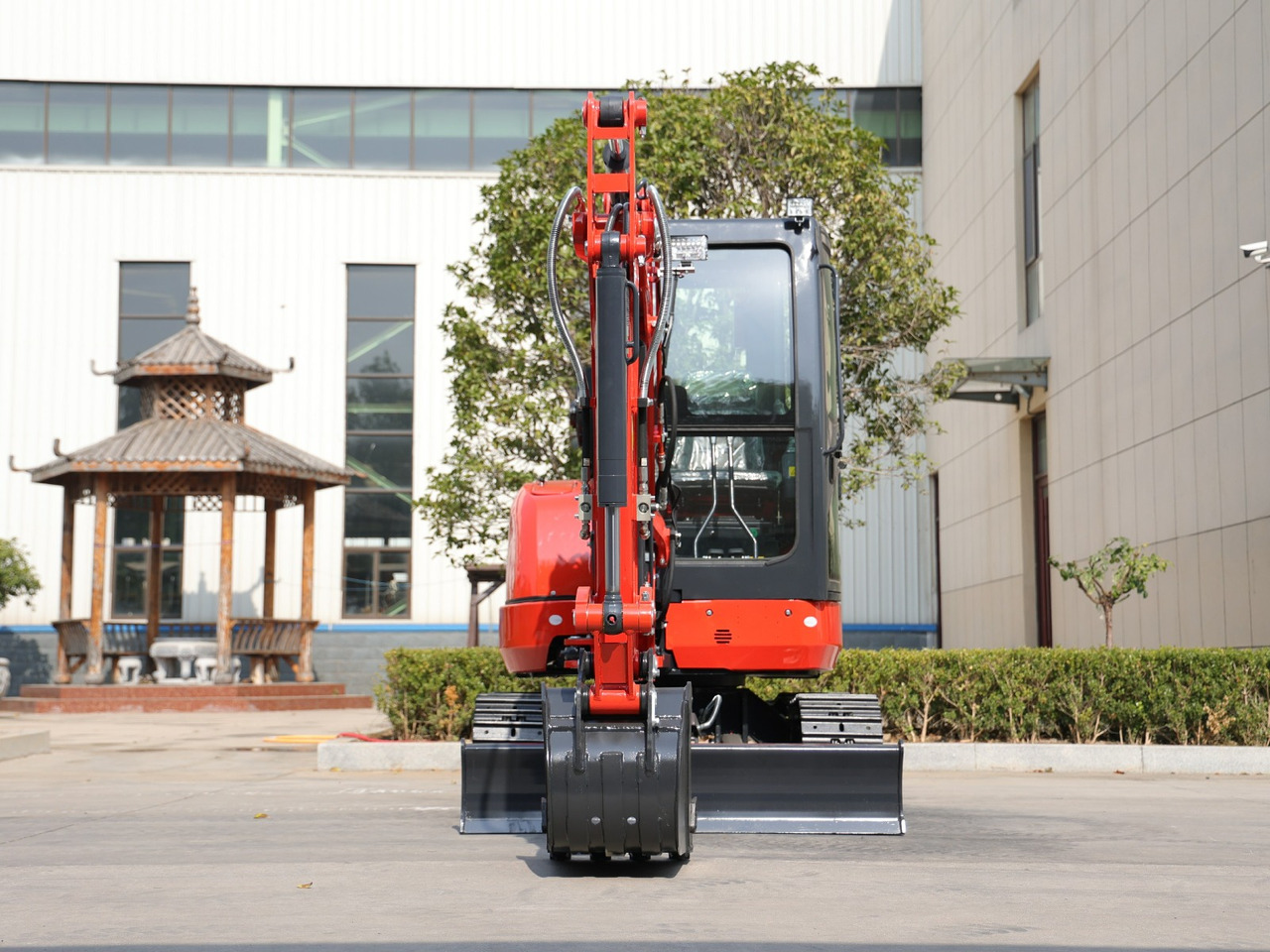 KUBOTA Diesel Mini excavator 3.5 Ton - Müller Machinery MB 35 Plus - VKSH - Mini pelle: photos 2 KUBOTA Diesel Mini excavator 3.5 Ton - Müller Machinery MB 35 Plus - VKSH - Mini pelle: photos 2