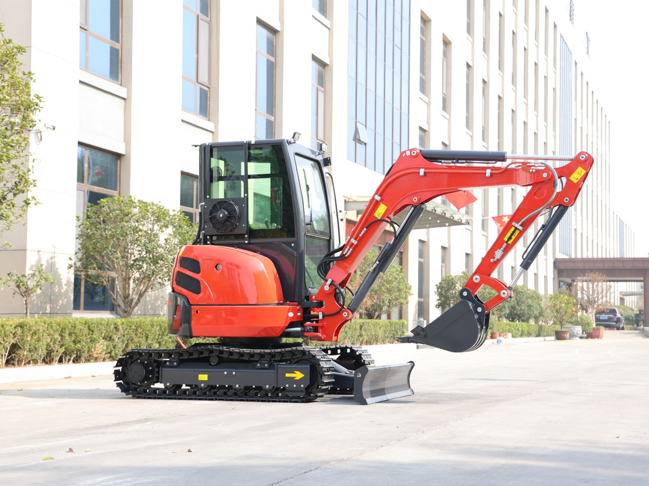 KUBOTA Diesel Mini excavator 3.5 Ton - Müller Machinery MB 35 Plus - VKSH - Mini pelle: photos 3 KUBOTA Diesel Mini excavator 3.5 Ton - Müller Machinery MB 35 Plus - VKSH - Mini pelle: photos 3