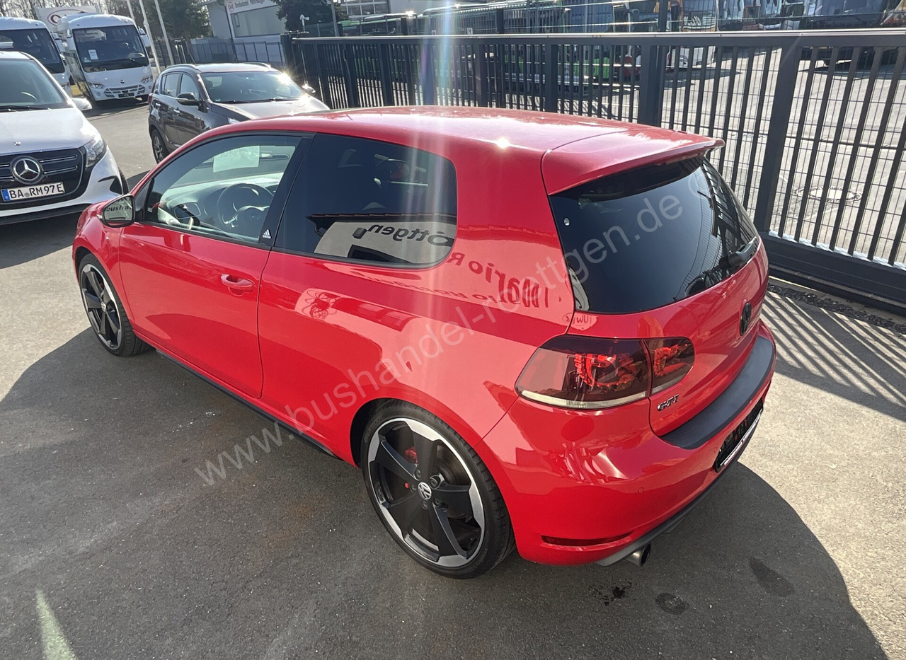 Volkswagen Golf VI GTI adidas - Voiture: photos 3 Volkswagen Golf VI GTI adidas - Voiture: photos 3
