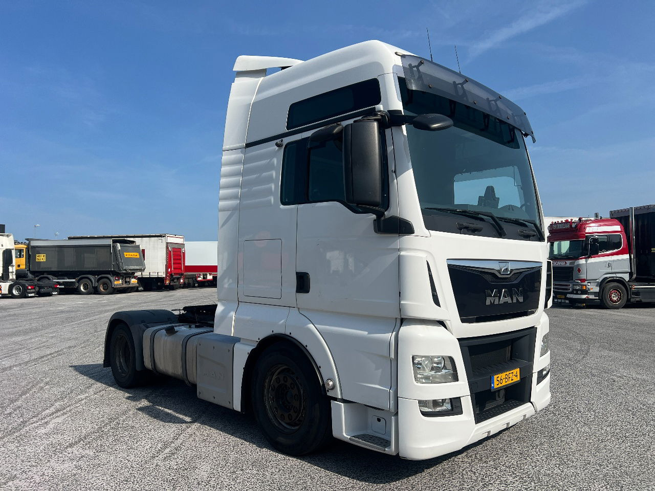 MAN TGX 18.440 XXL, LLS-U mega - Tracteur routier: photos 2 MAN TGX 18.440 XXL, LLS-U mega - Tracteur routier: photos 2