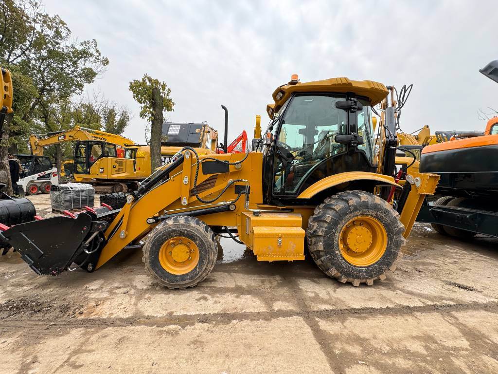 100% new CAT 420 F - Tractopelle: photos 1 100% new CAT 420 F - Tractopelle: photos 1