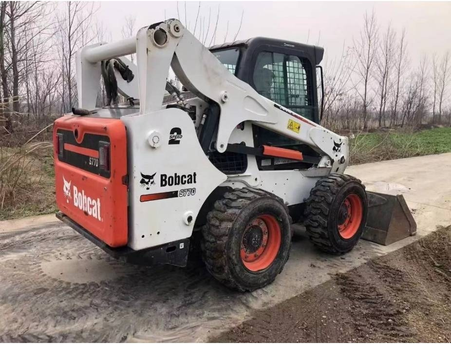 Bobcat S 770 - Mini chargeuse: photos 1 Bobcat S 770 - Mini chargeuse: photos 1