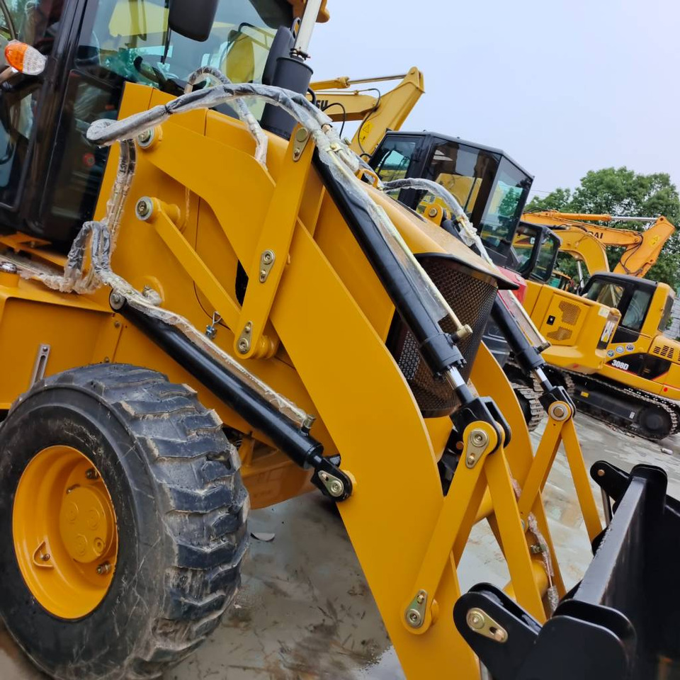 CAT 100% new caterpillar 420 F - Tractopelle: photos 5 CAT 100% new caterpillar 420 F - Tractopelle: photos 5