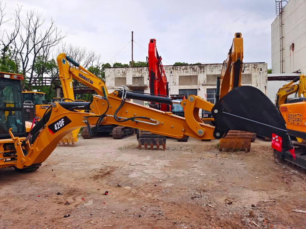 CAT 100% new caterpillar 420 F - Tractopelle: photos 3 CAT 100% new caterpillar 420 F - Tractopelle: photos 3