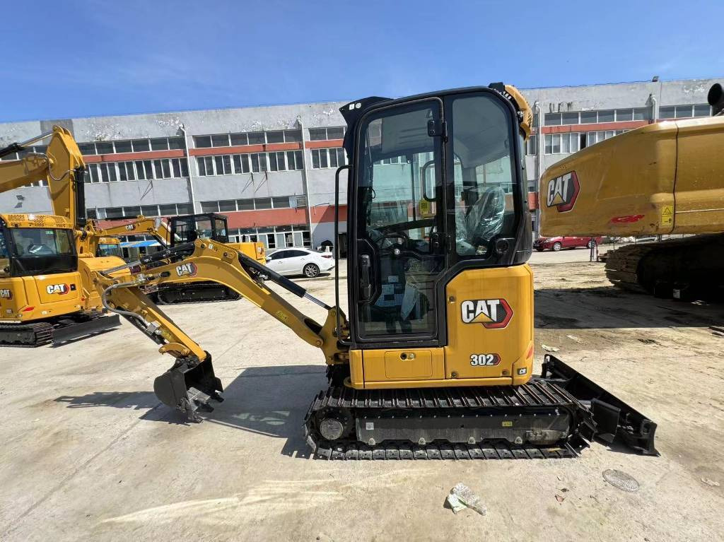 CAT 302 - Mini pelle: photos 2 CAT 302 - Mini pelle: photos 2