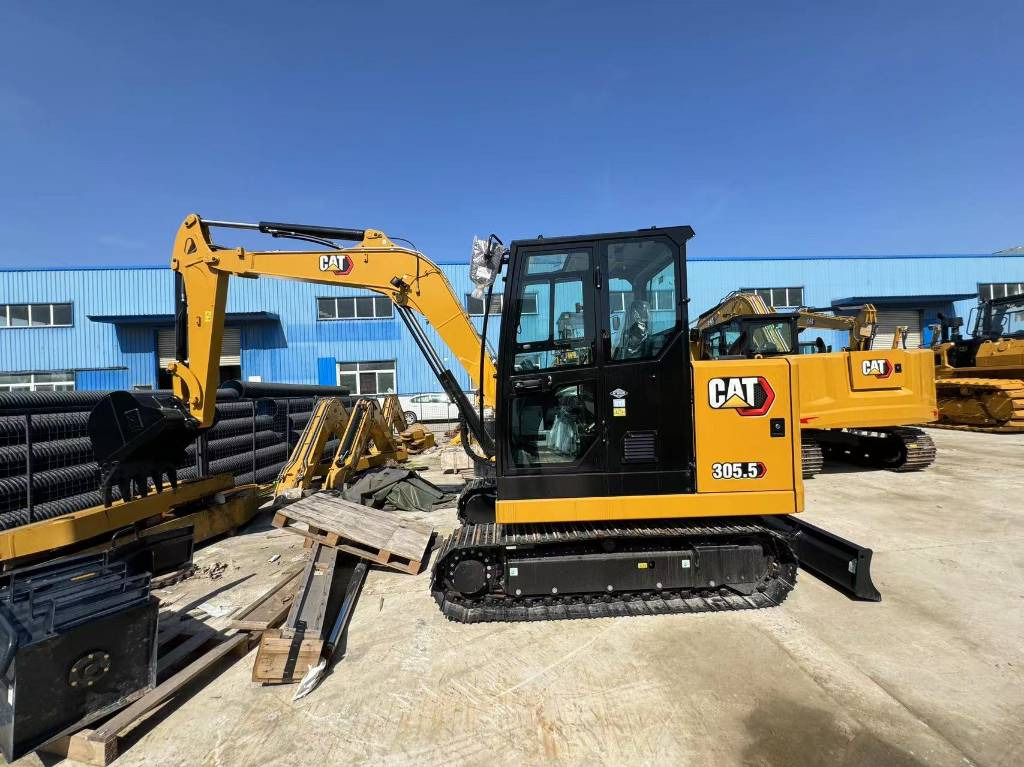 CAT 305.5 E CR - Mini pelle: photos 1 CAT 305.5 E CR - Mini pelle: photos 1