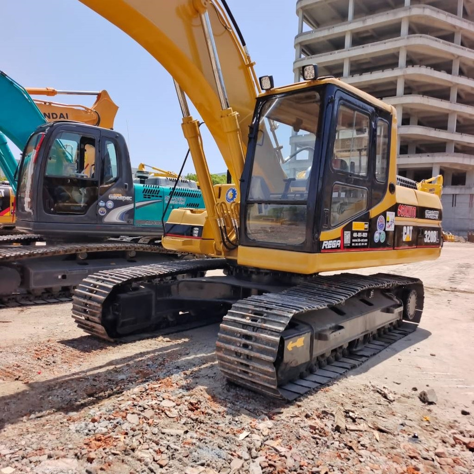 CAT 320 B L - Pelle sur chenille: photos 5 CAT 320 B L - Pelle sur chenille: photos 5