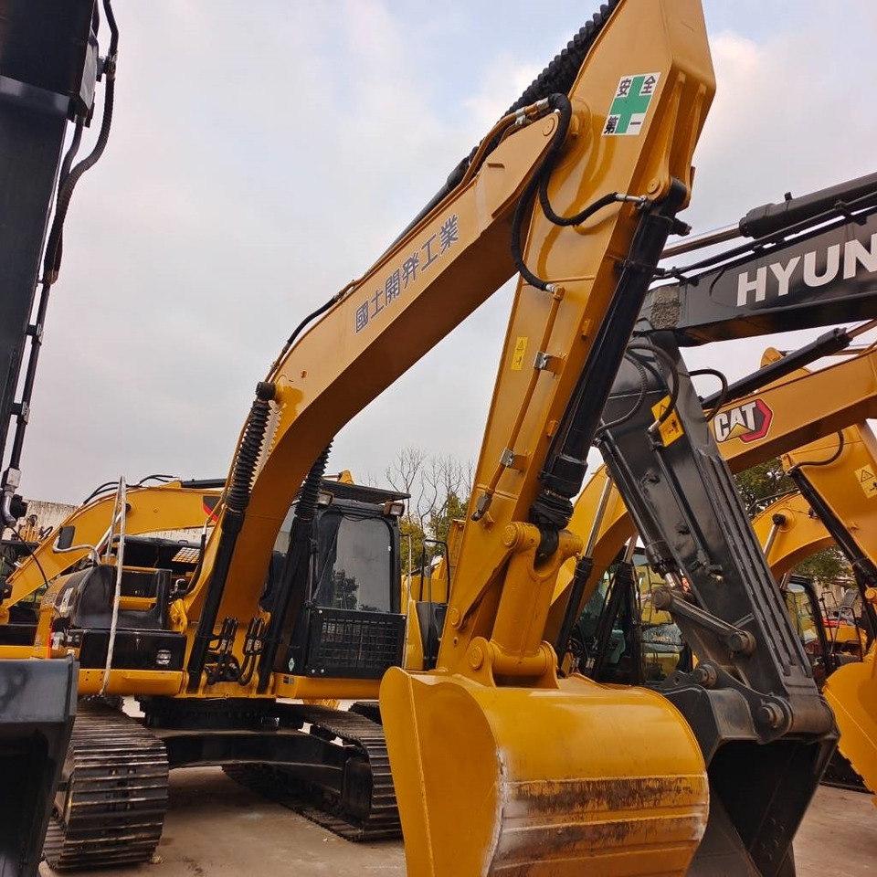 CAT 320 D - Pelle sur chenille: photos 2 CAT 320 D - Pelle sur chenille: photos 2