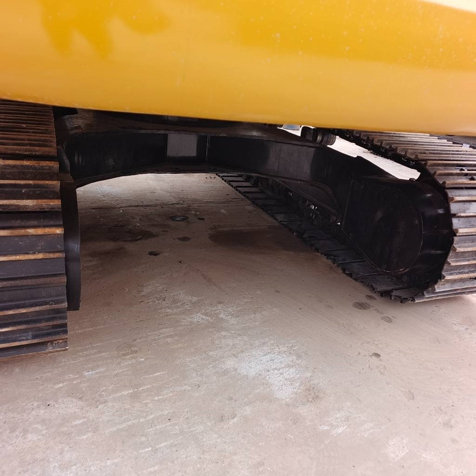 CAT 320 D - Pelle sur chenille: photos 3 CAT 320 D - Pelle sur chenille: photos 3