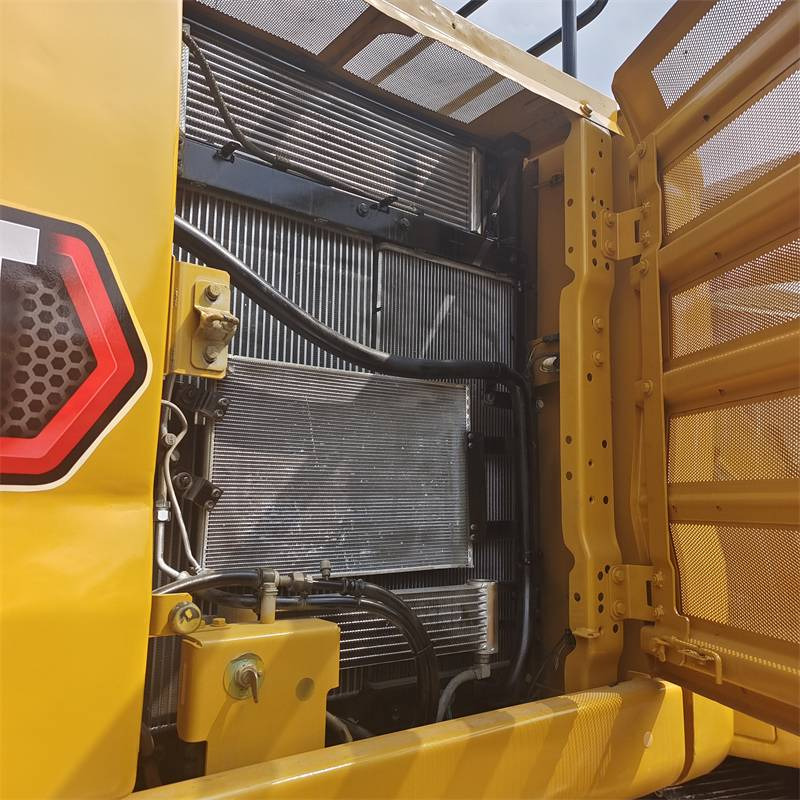 Pelle sur chenille CAT 320GC: photos 18